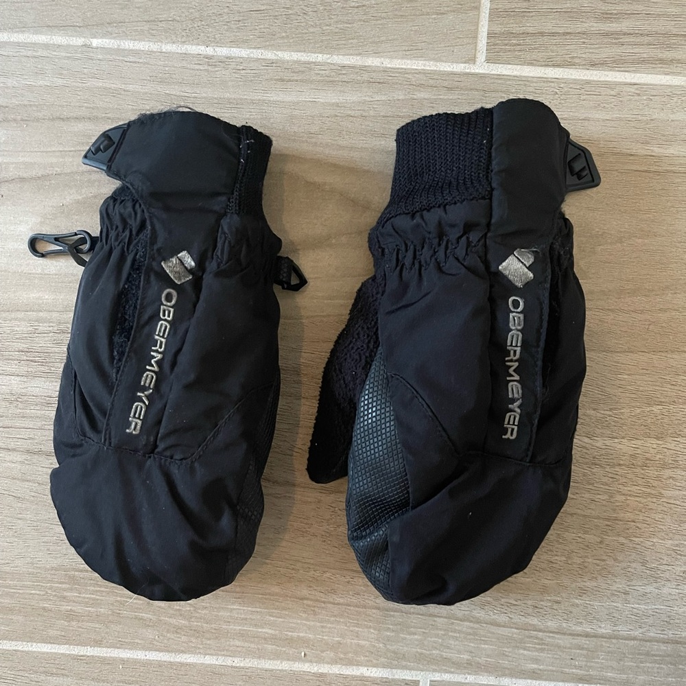 Obermeyer Kids Mittens. Easy On/Off. Unisex.